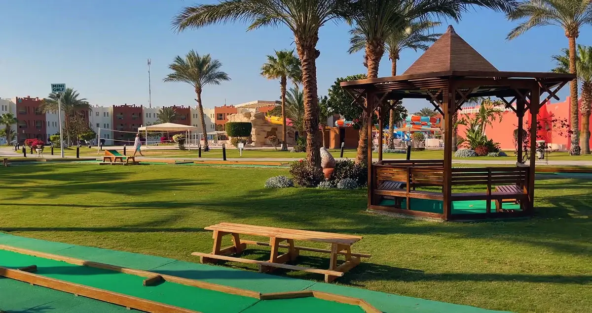 Sunrise Royal Makadi Resort - minigolf